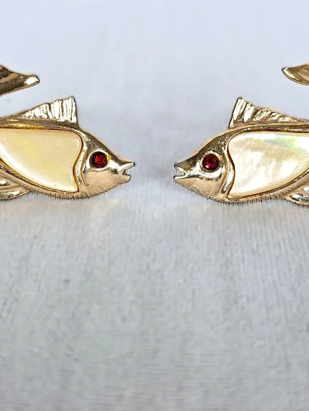 Vintage Fish Cufflinks | Gold Tone | Mother of Pearl Inlay | Rhinestone Eyes